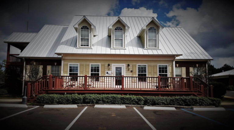 al the shoulder coed recovery home 1 768x427