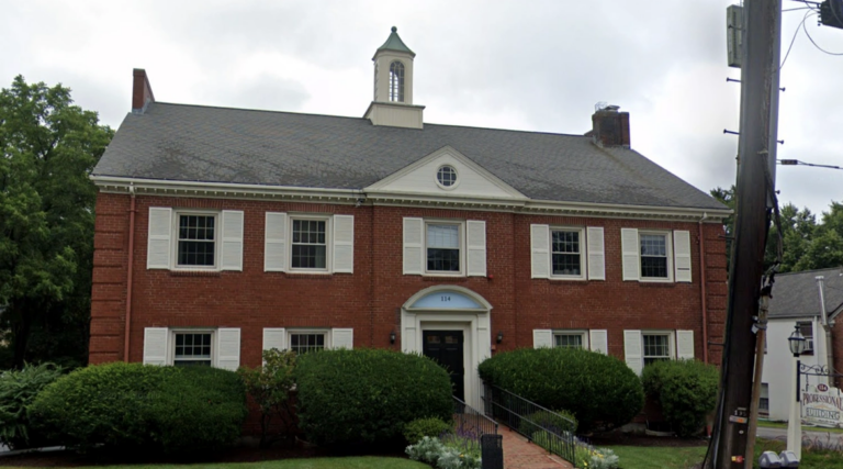 ma tharros house men s sober house 768x427